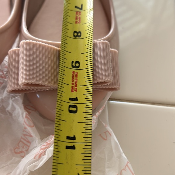 New Victoria Adams Flats - Picture 8 of 10